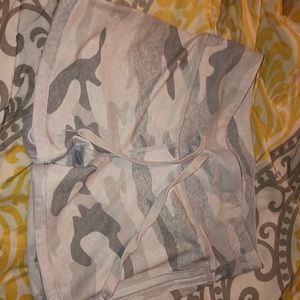 Aero spandex silver camo shorts